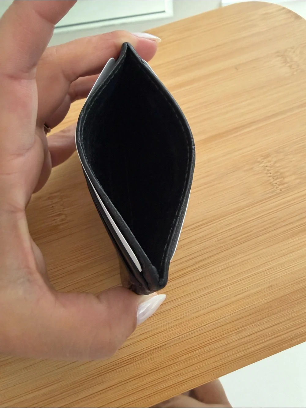 Gucci compact black